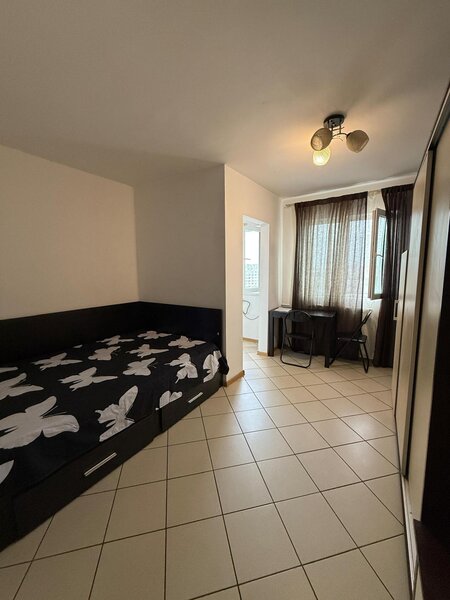 Titan Garsoniera in zona Policlinica, str Prisaca Dornei