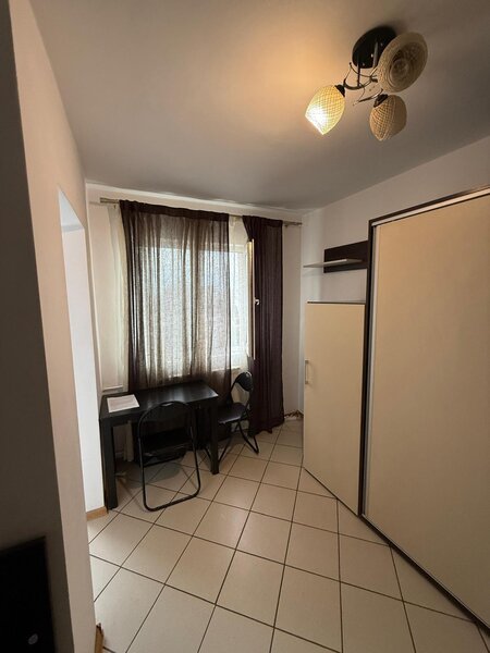 Titan Garsoniera in zona Policlinica, str Prisaca Dornei