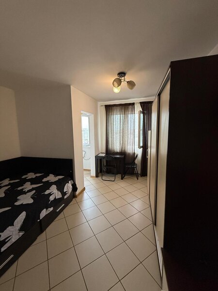 Titan Garsoniera in zona Policlinica, str Prisaca Dornei