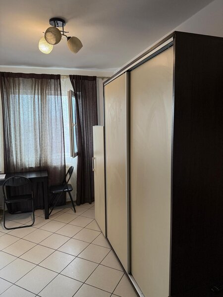 Titan Garsoniera in zona Policlinica, str Prisaca Dornei