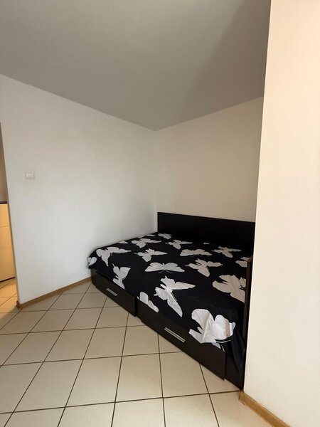 Titan Garsoniera in zona Policlinica, str Prisaca Dornei